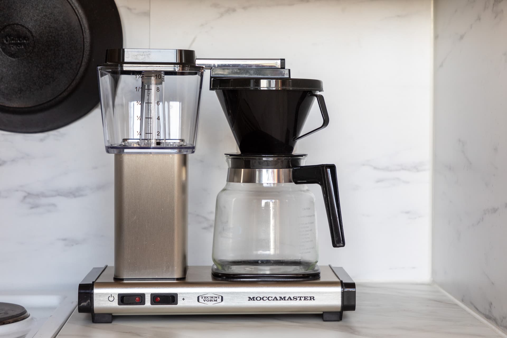 Fifteen-year-old Technivorm Moccamaster K741.64B with a replacement water reservoir